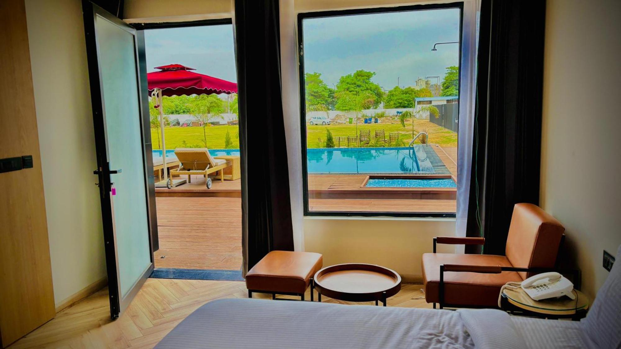 Vintclub Resort Лакхнау Экстерьер фото