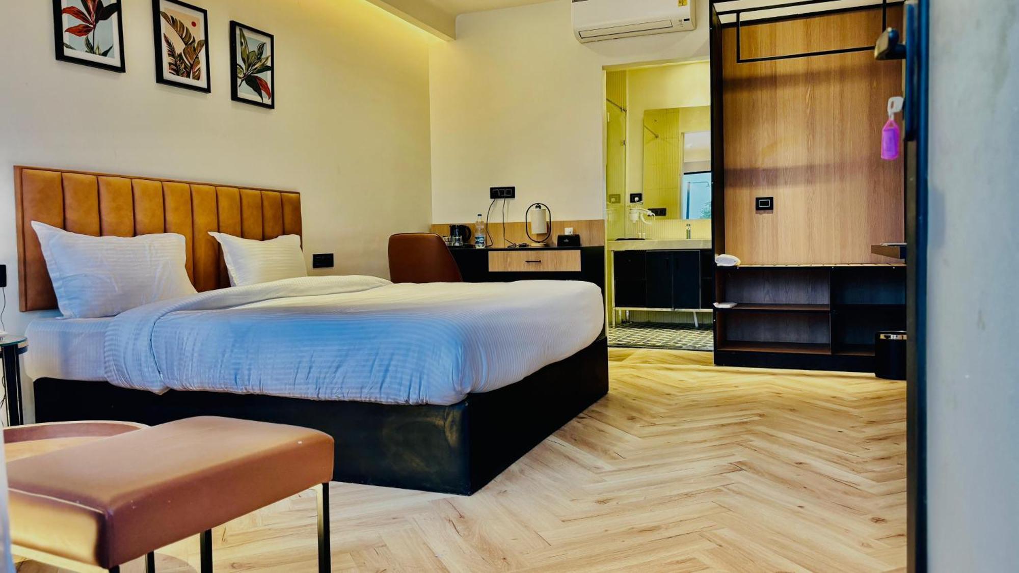 Vintclub Resort Лакхнау Экстерьер фото