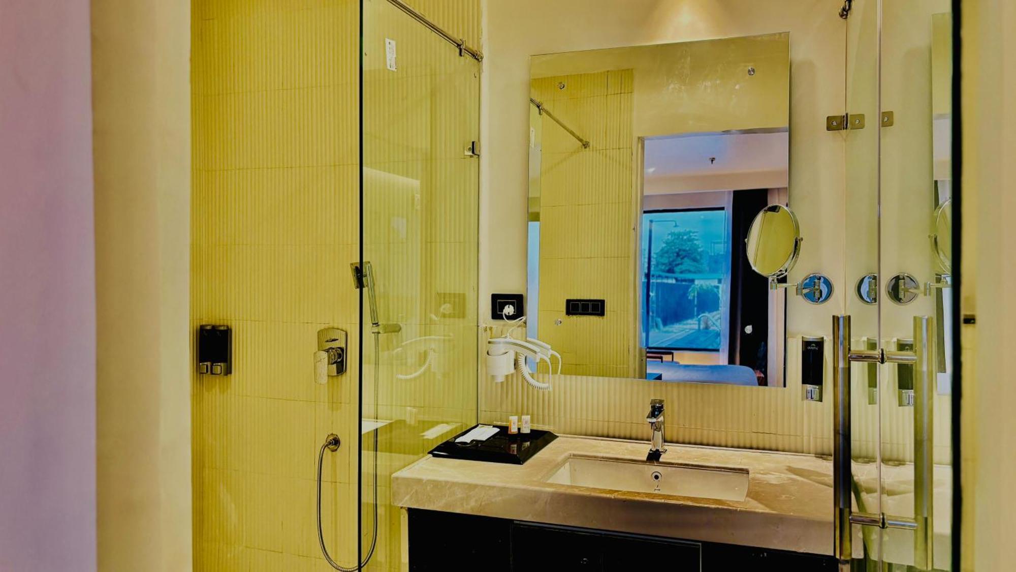 Vintclub Resort Лакхнау Экстерьер фото