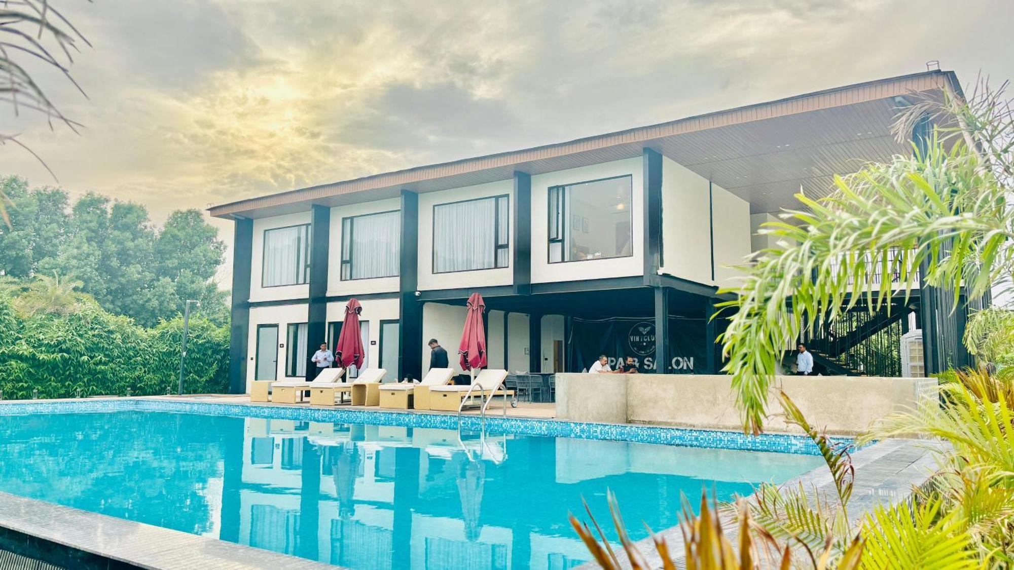 Vintclub Resort Лакхнау Экстерьер фото