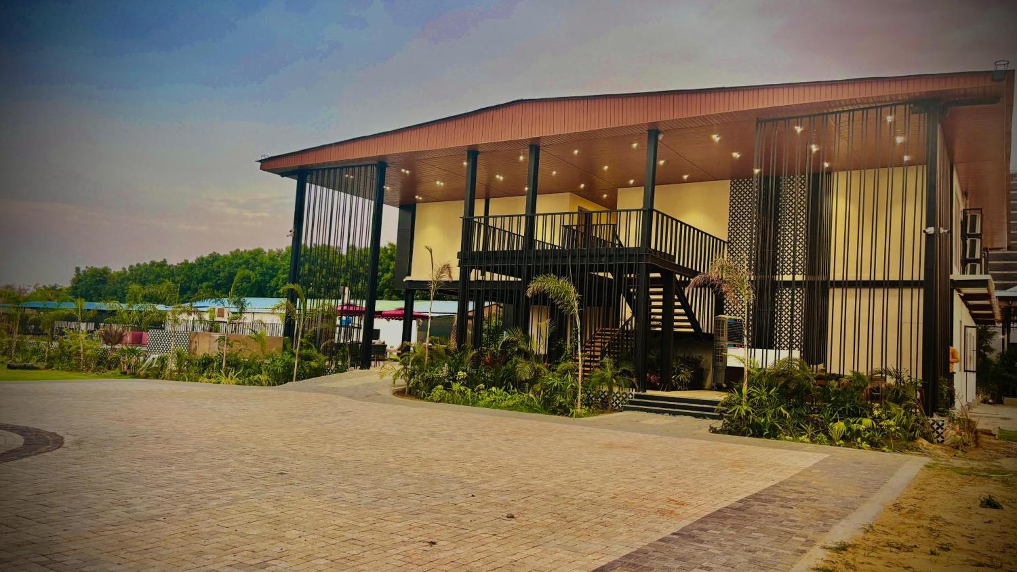 Vintclub Resort Лакхнау Экстерьер фото